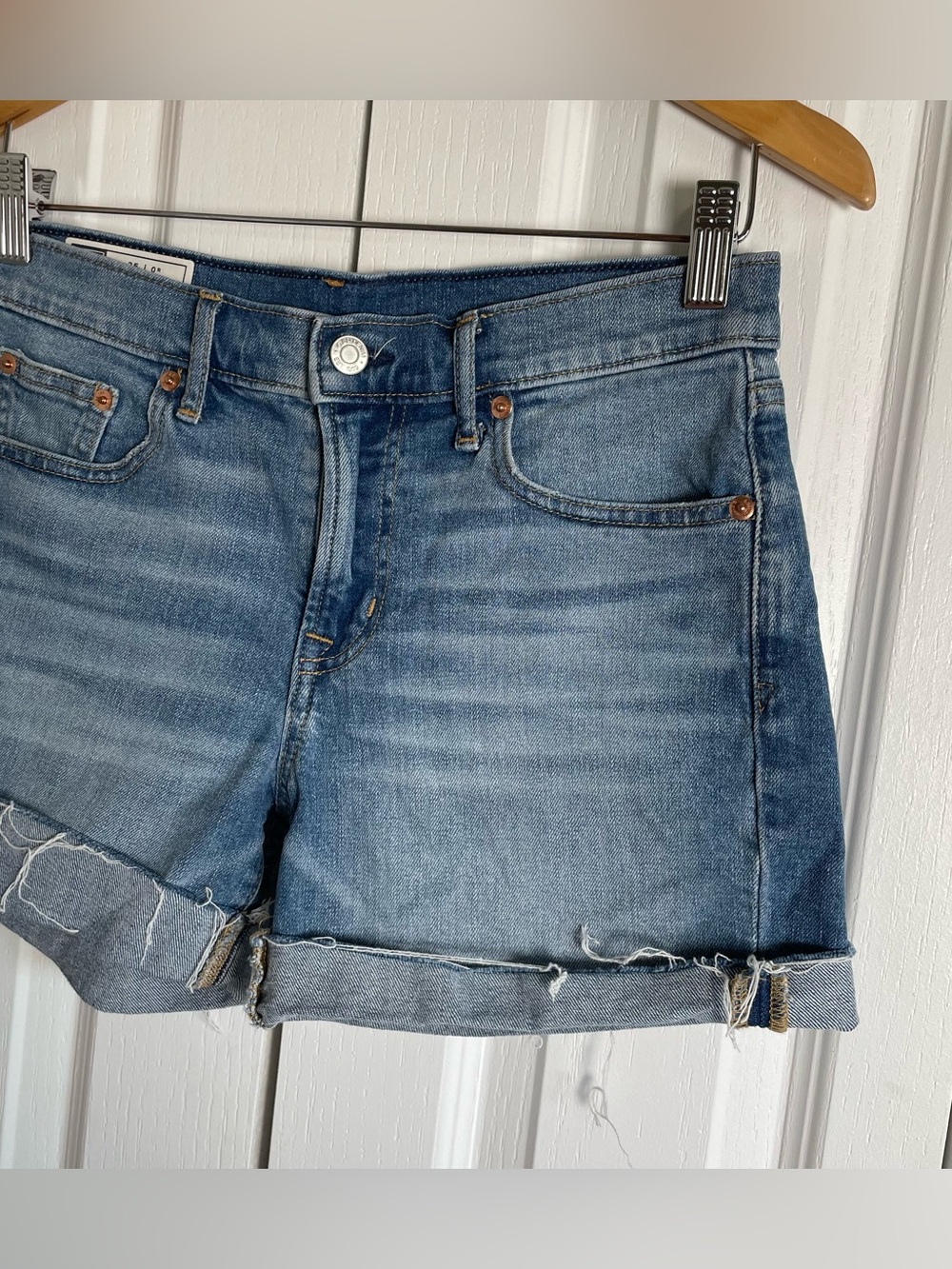 Gap 5” Mid Rise Denim Shorts Women’s 25 | 0 Blue Cuffed Stretch Casual Preppy - Picture 3 of 13